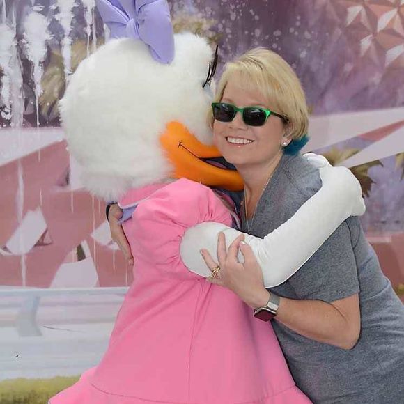 Meet your Posher, Jennifer - Picture 1 of 1